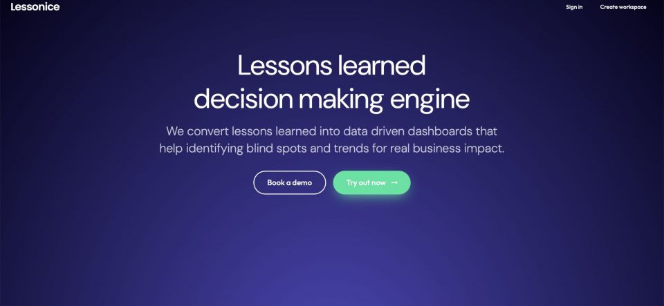 Lessonice: lessons learned for a better contract management